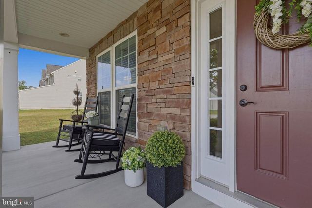 48 TROUT RIVER TER, Falling Waters, WV 25419