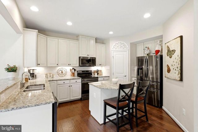 48 TROUT RIVER TER, Falling Waters, WV 25419