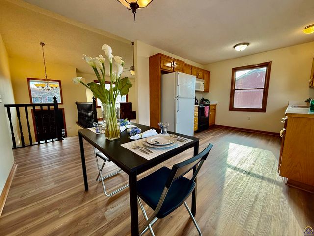 33124 W 87th Terr, De Soto, KS 66018