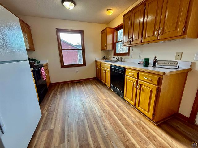 33124 W 87th Terr, De Soto, KS 66018