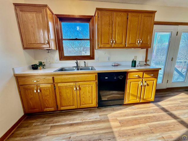 33124 W 87th Terr, De Soto, KS 66018