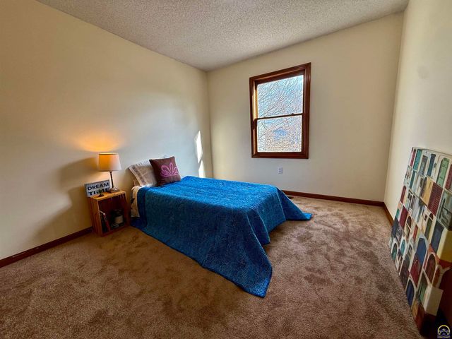 33124 W 87th Terr, De Soto, KS 66018