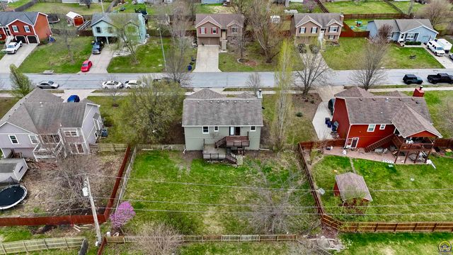 33124 W 87th Terr, De Soto, KS 66018