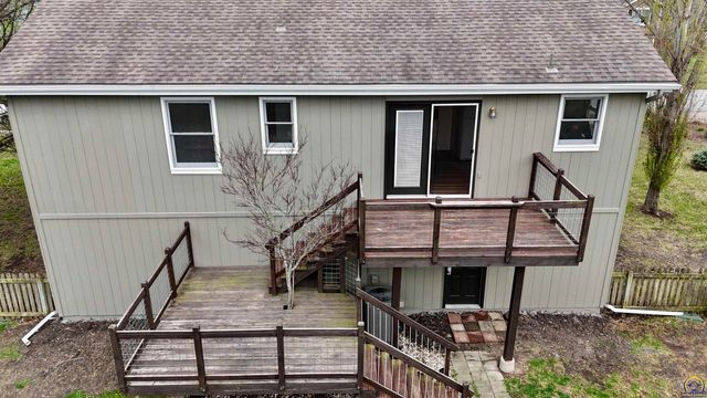 33124 W 87th Terr, De Soto, KS 66018