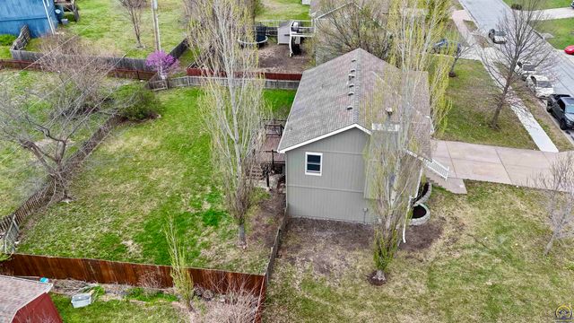 33124 W 87th Terr, De Soto, KS 66018