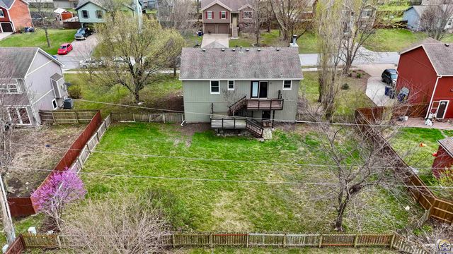 33124 W 87th Terr, De Soto, KS 66018