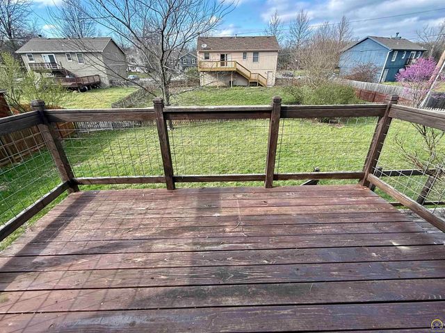 33124 W 87th Terr, De Soto, KS 66018