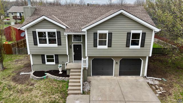 33124 W 87th Terr, De Soto, KS 66018