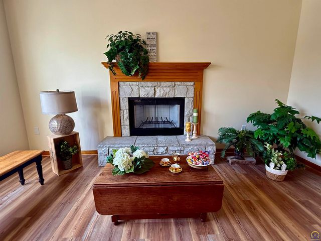 33124 W 87th Terr, De Soto, KS 66018