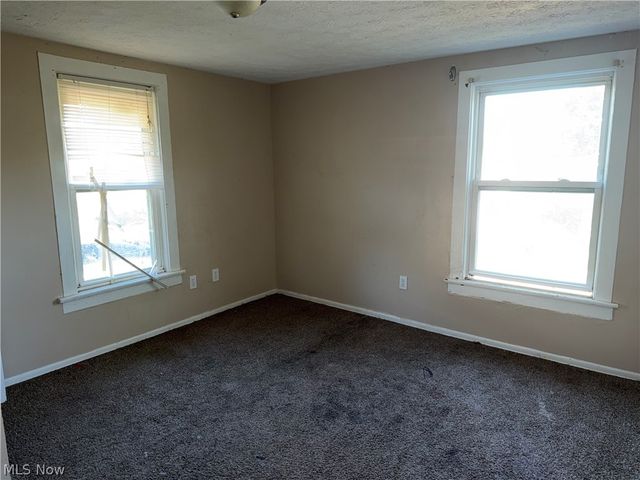 1218 Mcintosh Avenue, Akron, OH 44314