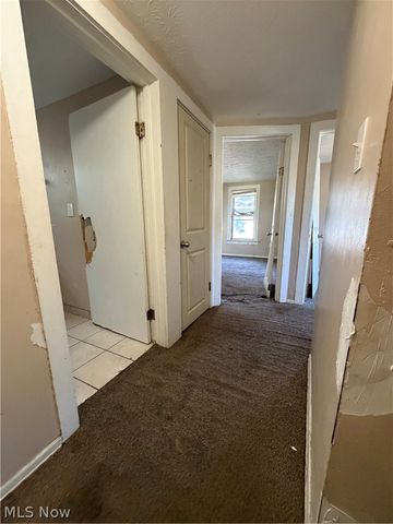 1218 Mcintosh Avenue, Akron, OH 44314