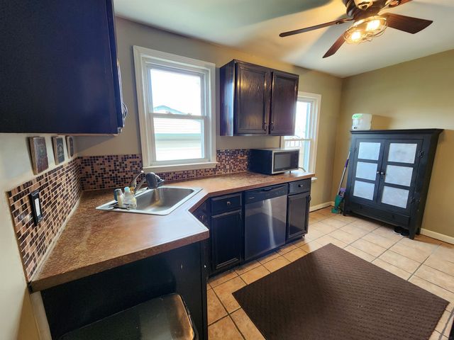 33988 Currier Street, Wayne, MI 48184