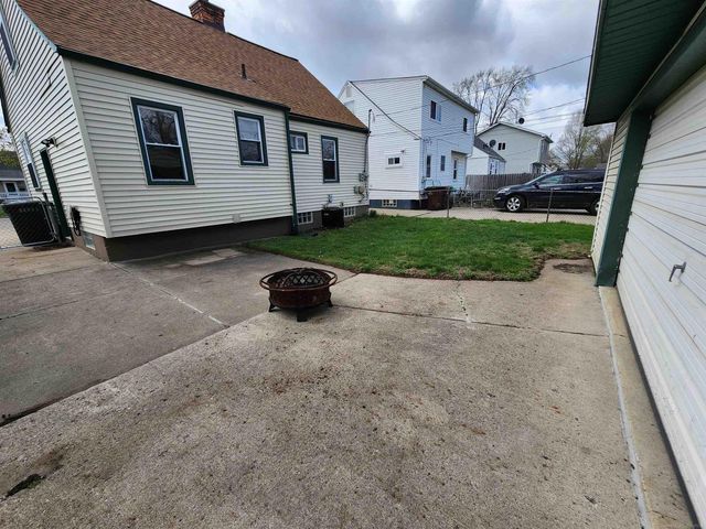 33988 Currier Street, Wayne, MI 48184