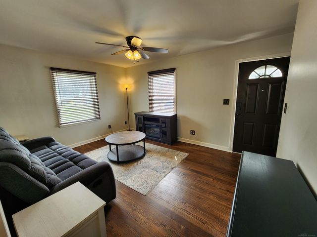 33988 Currier Street, Wayne, MI 48184