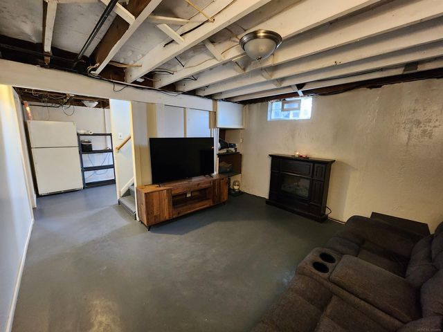 33988 Currier Street, Wayne, MI 48184