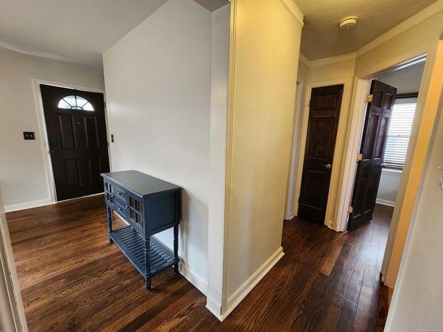 33988 Currier Street, Wayne, MI 48184