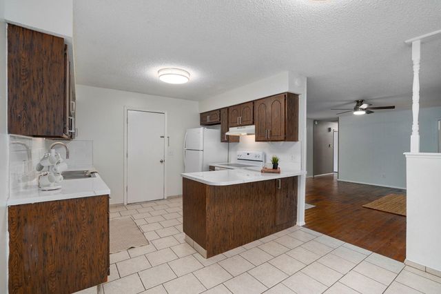 2520 S Fort Avenue, Springfield, MO 65807