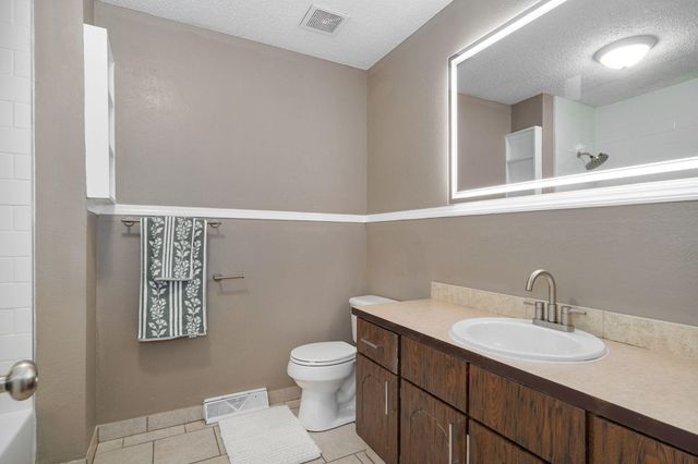 2520 S Fort Avenue, Springfield, MO 65807