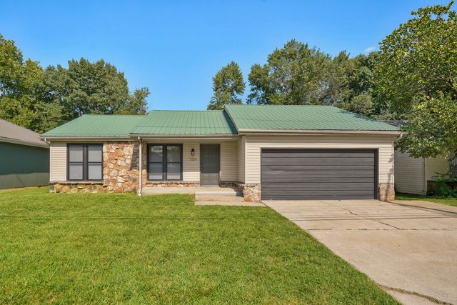 2520 S Fort Avenue, Springfield, MO 65807