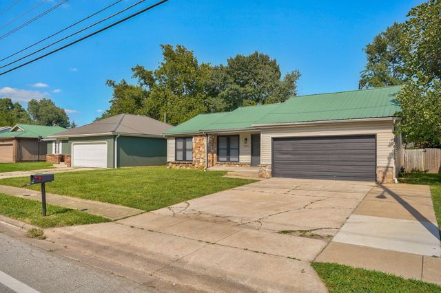 2520 S Fort Avenue, Springfield, MO 65807