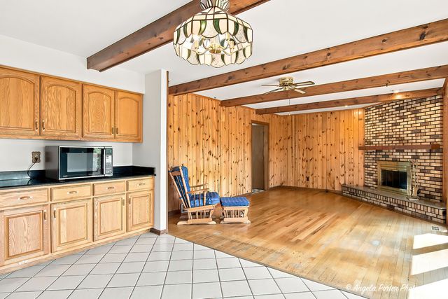 167 Burning Bush Trail, Crystal Lake, IL 60012
