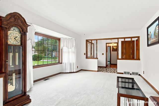 167 Burning Bush Trail, Crystal Lake, IL 60012