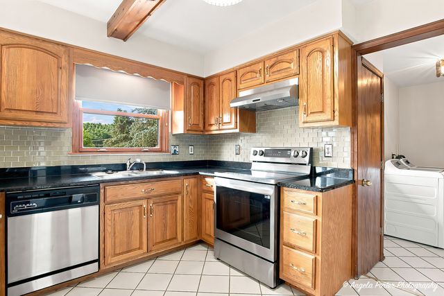 167 Burning Bush Trail, Crystal Lake, IL 60012