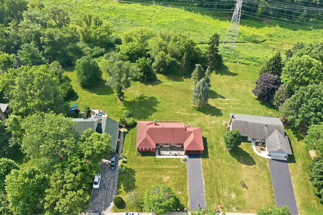 167 Burning Bush Trail, Crystal Lake, IL 60012