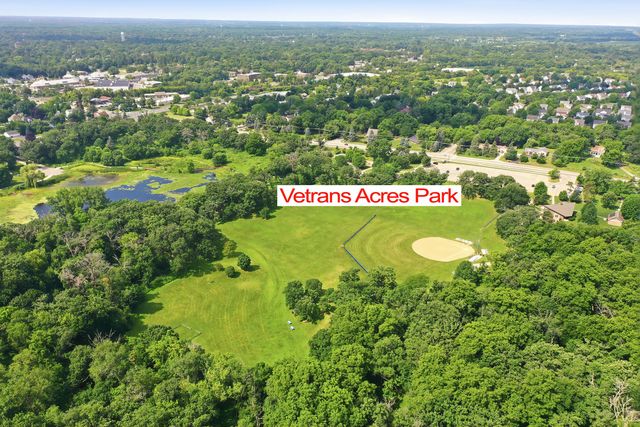 167 Burning Bush Trail, Crystal Lake, IL 60012