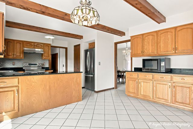 167 Burning Bush Trail, Crystal Lake, IL 60012