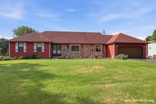 167 Burning Bush Trail, Crystal Lake, IL 60012