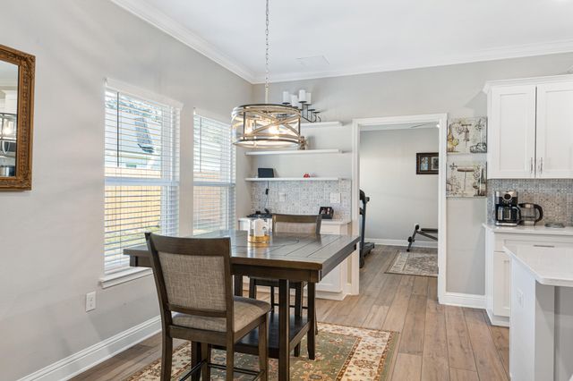 10 Lucky Lane, Mary Esther, FL 32569