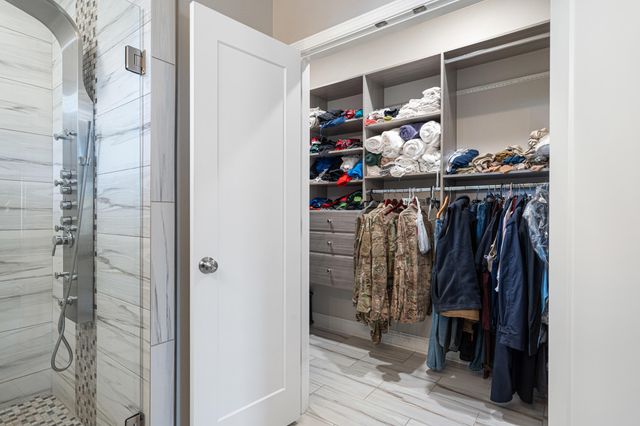 10 Lucky Lane, Mary Esther, FL 32569