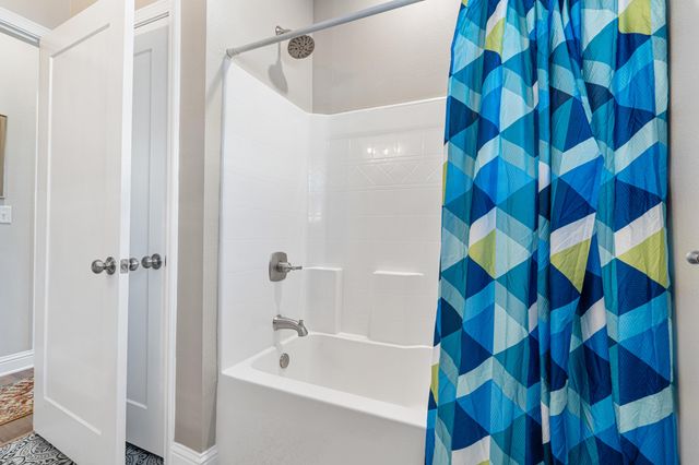 10 Lucky Lane, Mary Esther, FL 32569