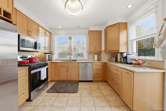 164 aka 166 Crescent Place, Yonkers, NY 10704