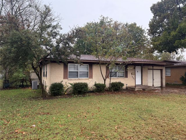 1007 Westway Street, Denton, TX 76201