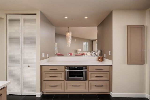 1560 GULF BOULEVARD 1101, Clearwater Beach, FL 33767