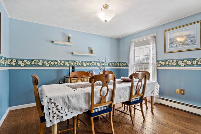 32 Starr Drive W, Narragansett, RI 02882