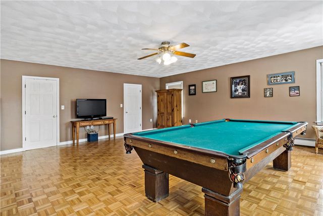 32 Starr Drive W, Narragansett, RI 02882