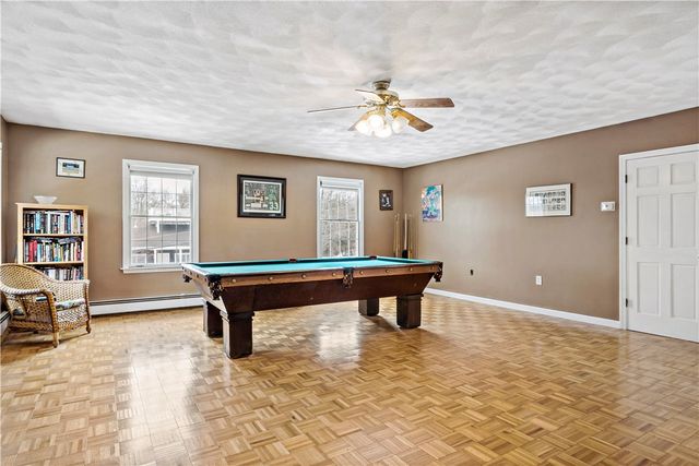 32 Starr Drive W, Narragansett, RI 02882