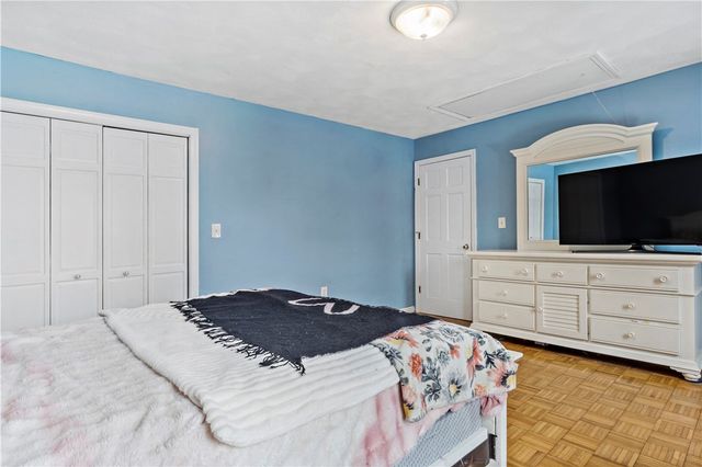 32 Starr Drive W, Narragansett, RI 02882