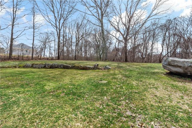 32 Starr Drive W, Narragansett, RI 02882