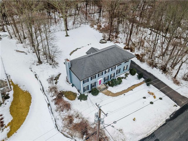 32 Starr Drive W, Narragansett, RI 02882