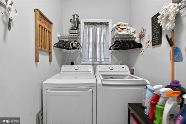1222 WHITE ROCK CT, Woodstock, VA 22664