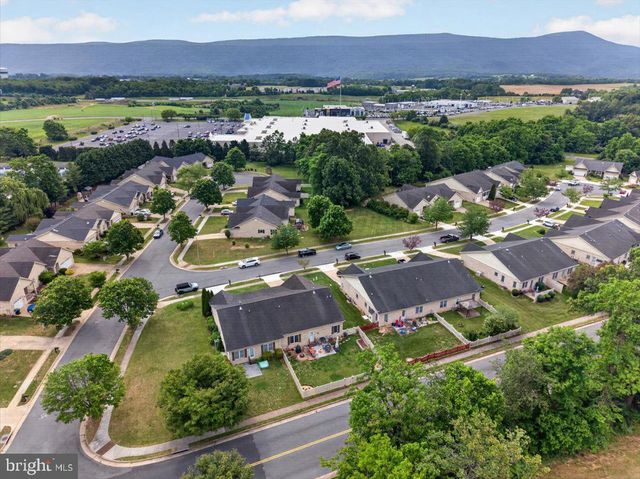1222 WHITE ROCK CT, Woodstock, VA 22664