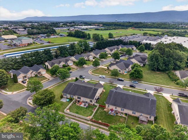 1222 WHITE ROCK CT, Woodstock, VA 22664