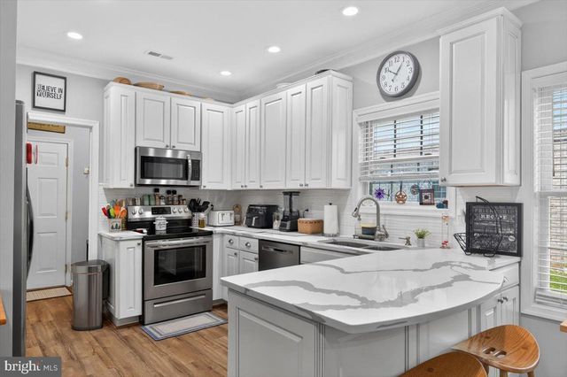 1222 WHITE ROCK CT, Woodstock, VA 22664