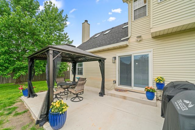 609 Plymouth Court, Oswego, IL 60543