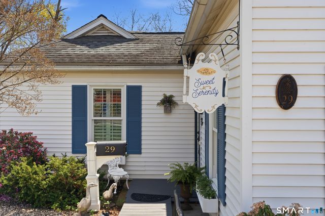 29 Warwick Street, Middletown, CT 06457