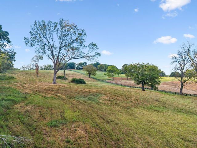 1025 Tulloss Rd, Franklin, TN 37067